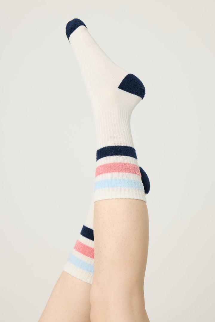 1-pack crew sock. Women's & girls' ivory sock with blue & red stripes.