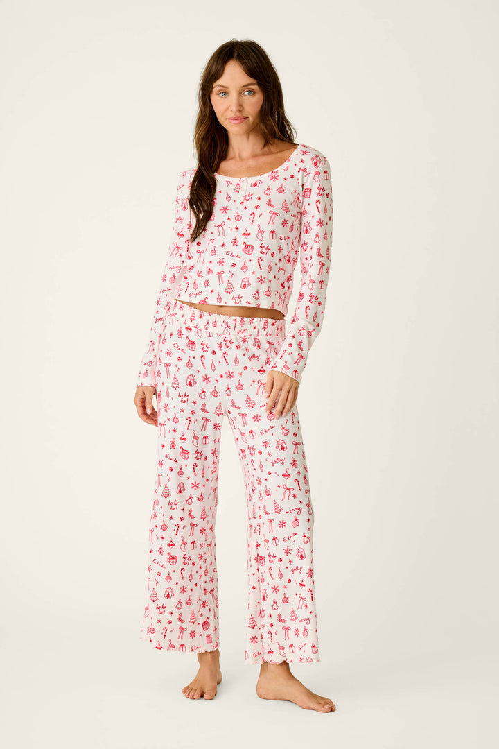 Femme de Noel Holiday Print Long Sleeve Top