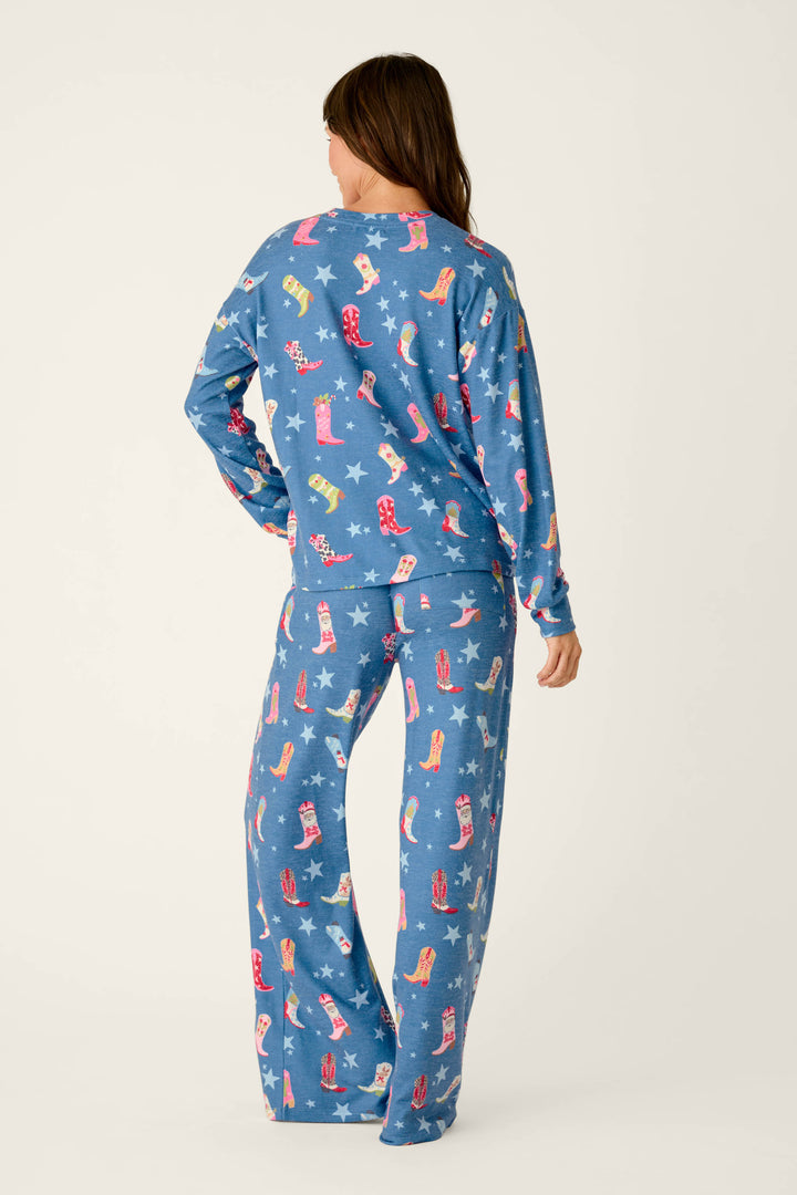 Howdy Holidays Cowboy Boots & Star Print Long Sleeve PJ Set