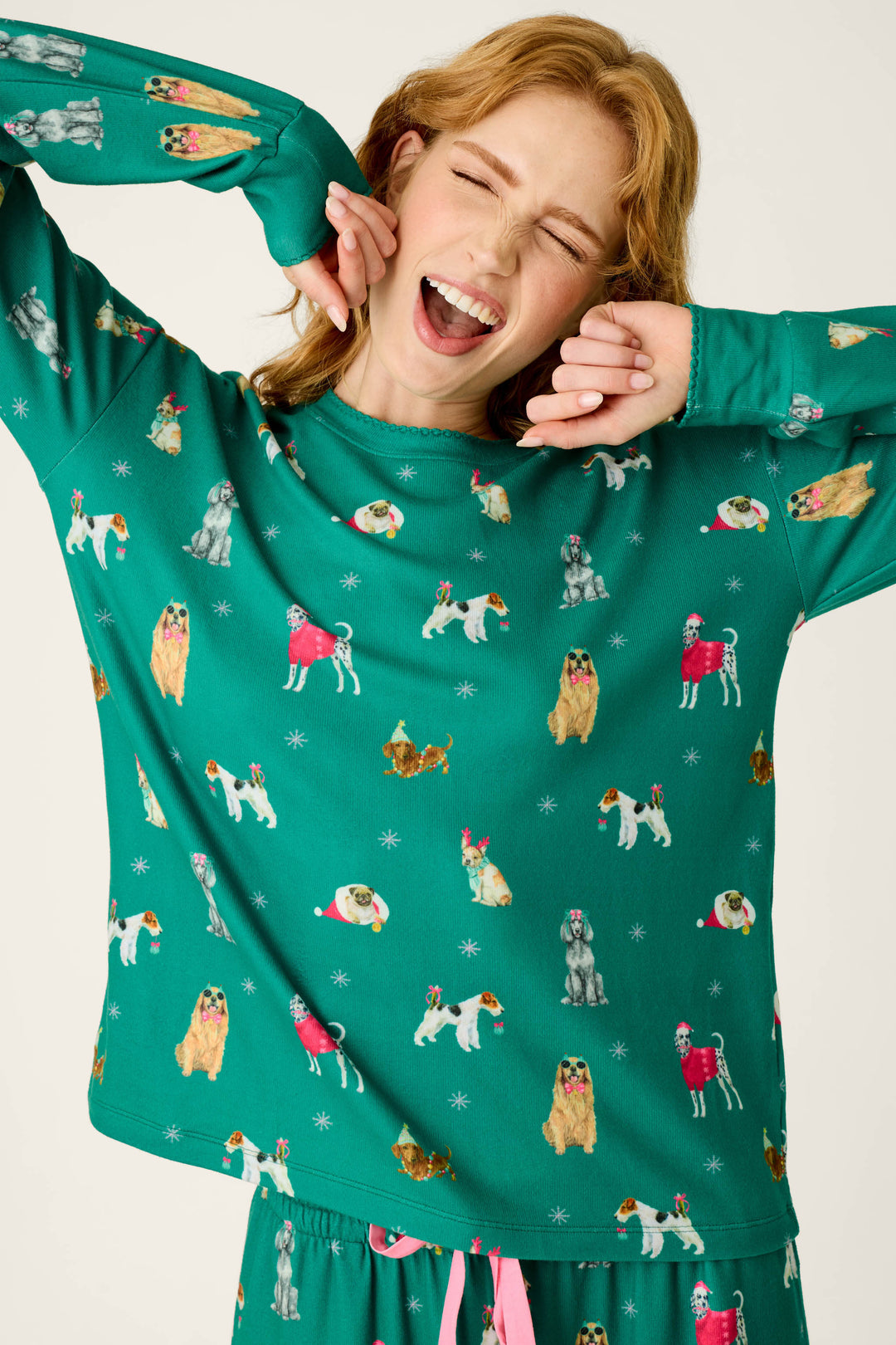 Happy Pawlidays Merry Mutts Dog Print Long Sleeve Top