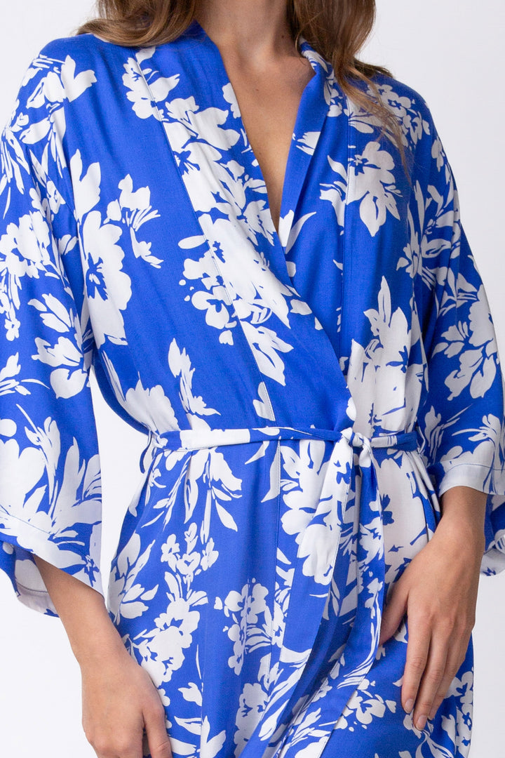 Royal blue -white floral robe in soft woven sateen. Self belt with stay-loops.