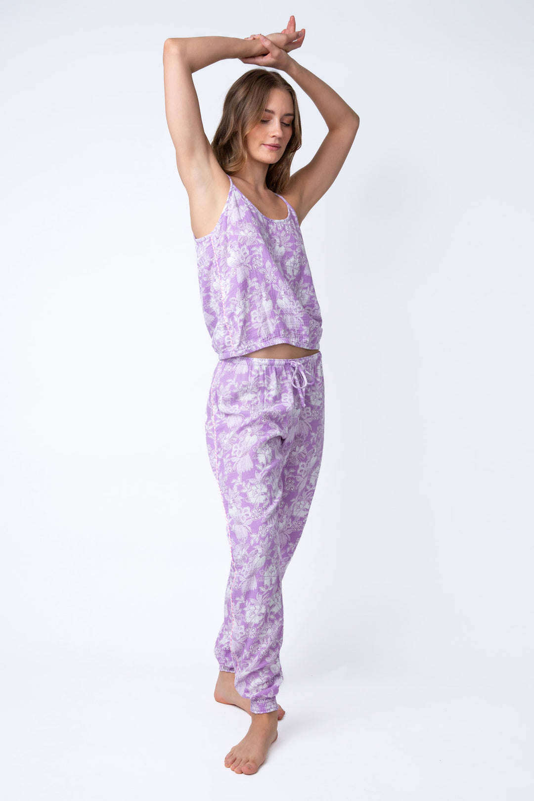 Cotton gauze women's lounge set pant & camisole top, in pale purple floral.