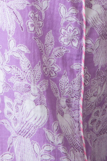 Cotton gauze women's lounge set pant & camisole top, in pale purple floral.