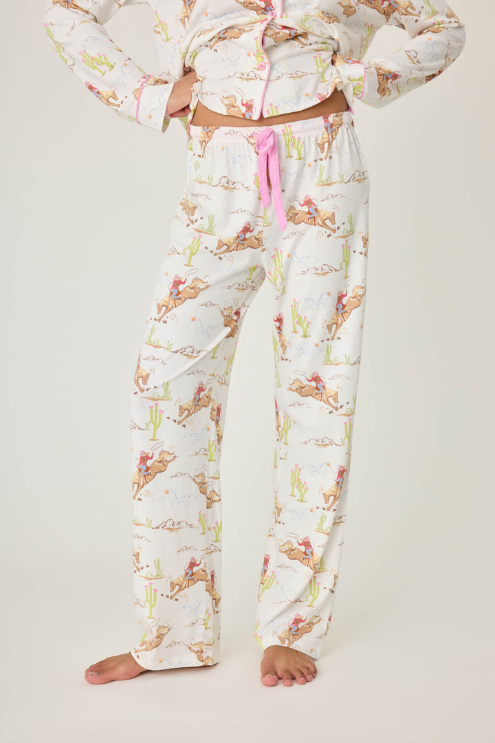 Natural Western print women's pj pant in cotton-blend jersey. Straight leg with tie waist.