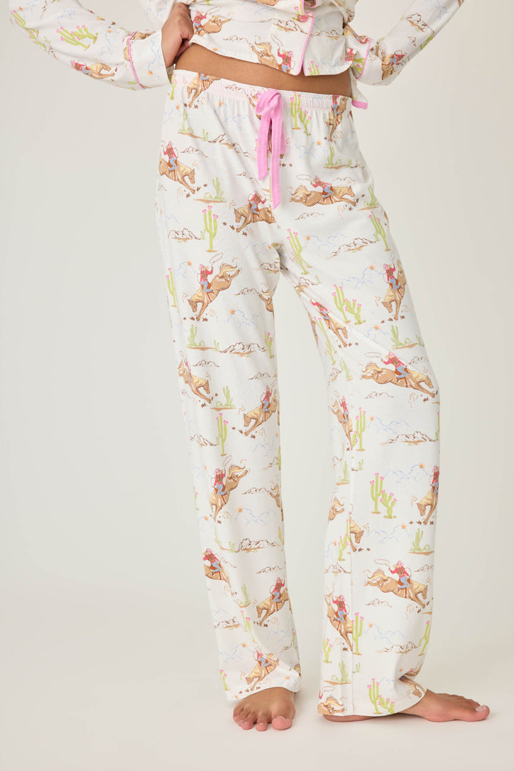 Natural Western print women's pj pant in cotton-blend jersey. Straight leg with tie waist.