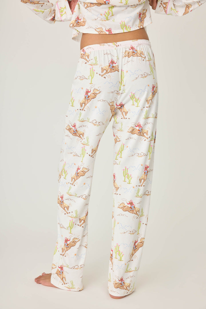 Natural Western print women's pj pant in cotton-blend jersey. Straight leg with tie waist.