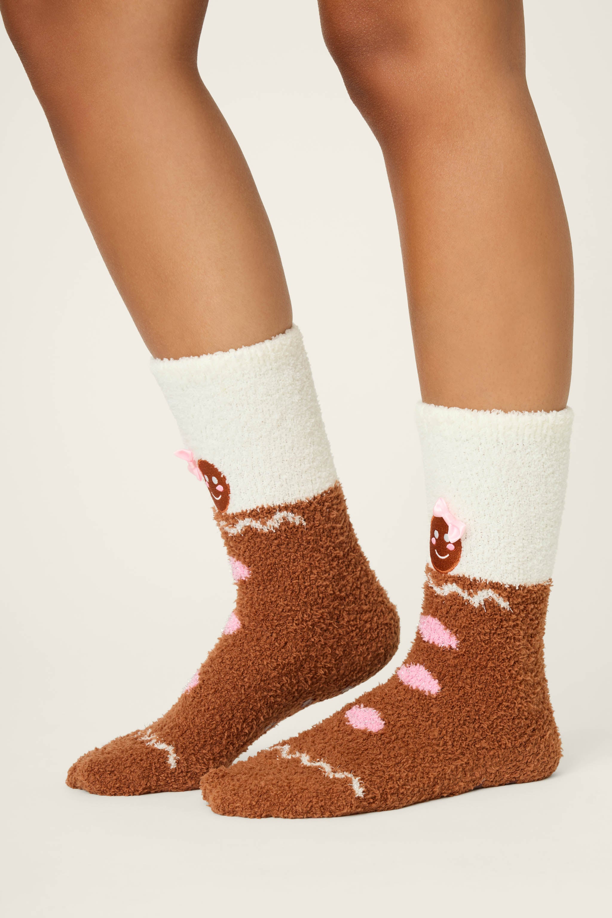 Ski Jammie Classics Gingerbread Gal Crew Socks with Grippers