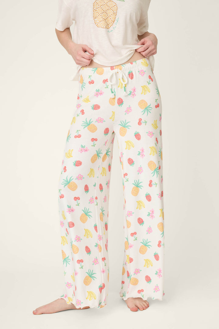 Colorful fruit-patterned fabric featuring vibrant fruits on a light background, with a soft and smooth texture.