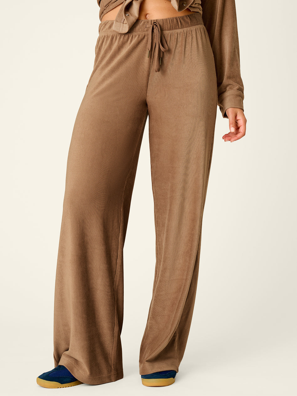 Trending: Relaxed Velour 🤎