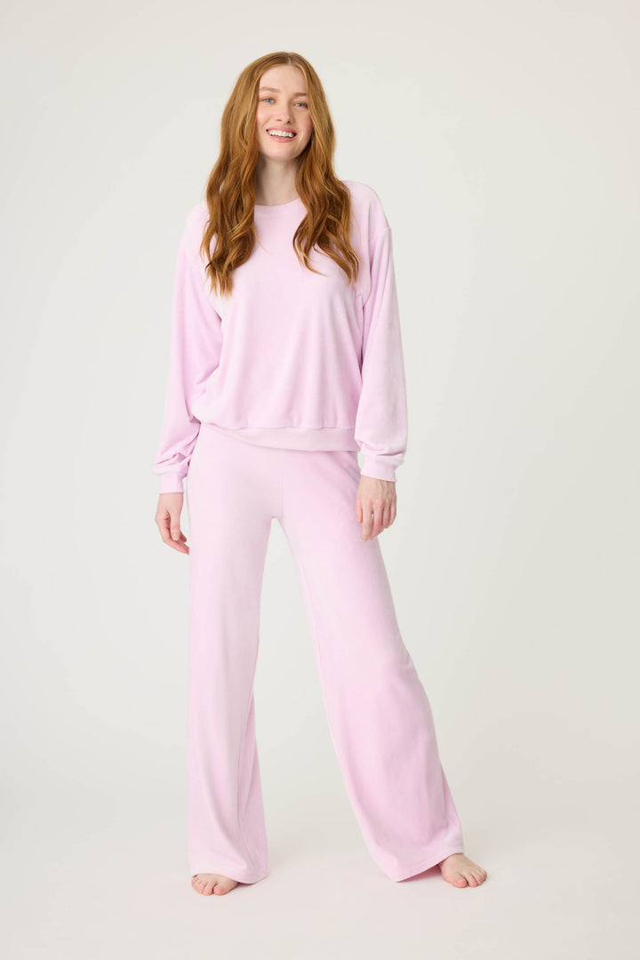 Women's pale lilac lounge pullover.