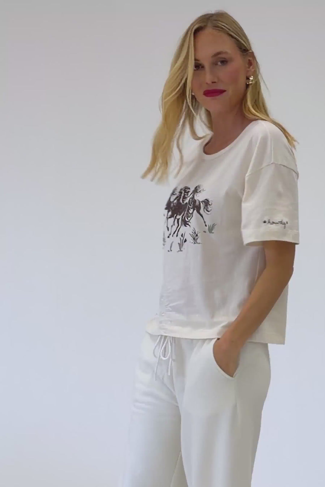 Western Ways Wild Horses Graphic Shuggie T-Shirt