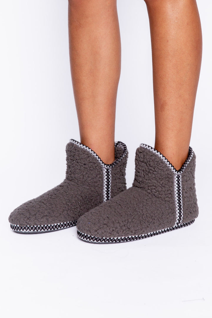 Cozy grey bootie in plush with faux shearling lining. Embroidered stars on back of boot. (6982901694564)