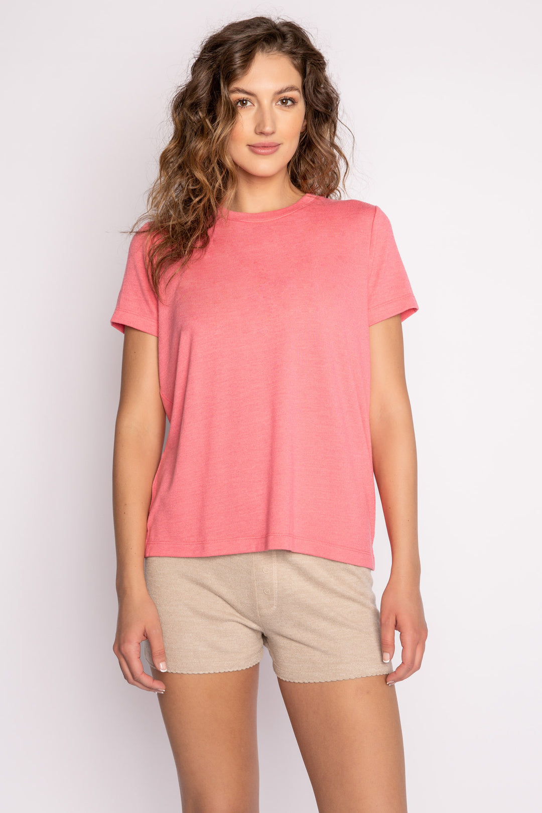 Bright coral-pink short-sleeve t-shirt in fine jersey Repreve knit. Crew neck & side slits. (7122611077220)