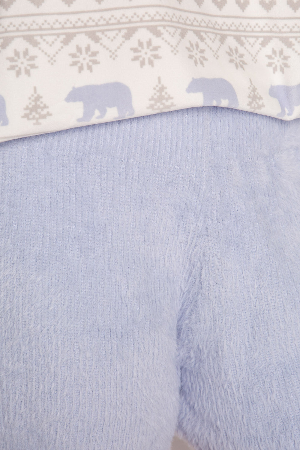 Light blue sweater-knit short with elastic waist, no tie. (7231867781220)