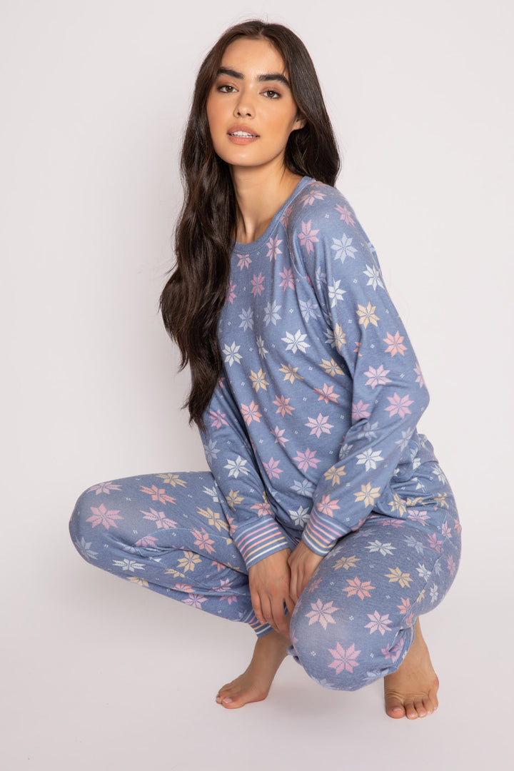 PJ jammie set in blue with pastel snowflake pattern. Top & pant with striped cuffs. (7231878824036)