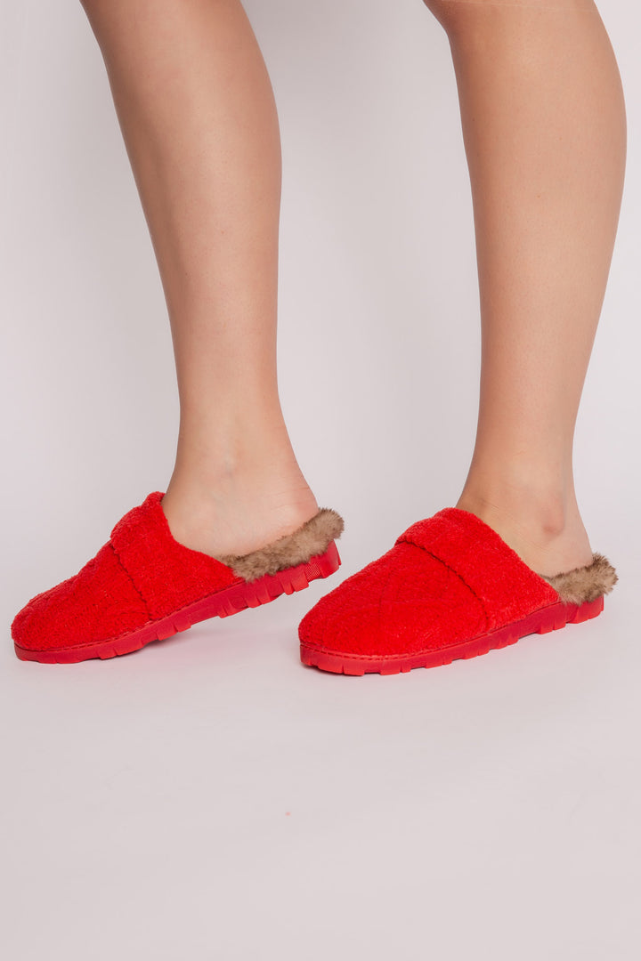 Slippers in red chenille knit cable pattern with rib trim. Molded sole & soft food-bed. (7257678348388)