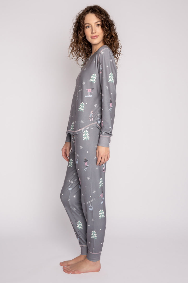 Grey velour thermal pj set with alpine tree & skier print. Pant has pink contrast tie-waist. (7257681166436)