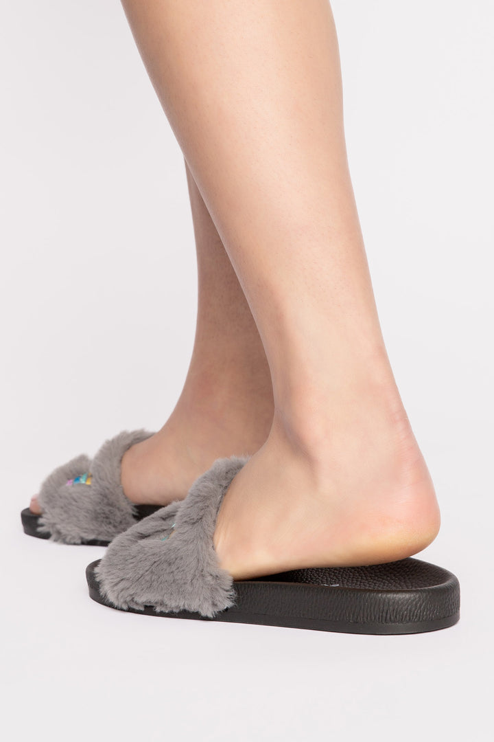 Fuzzy Feet Slippers (7215133950052)