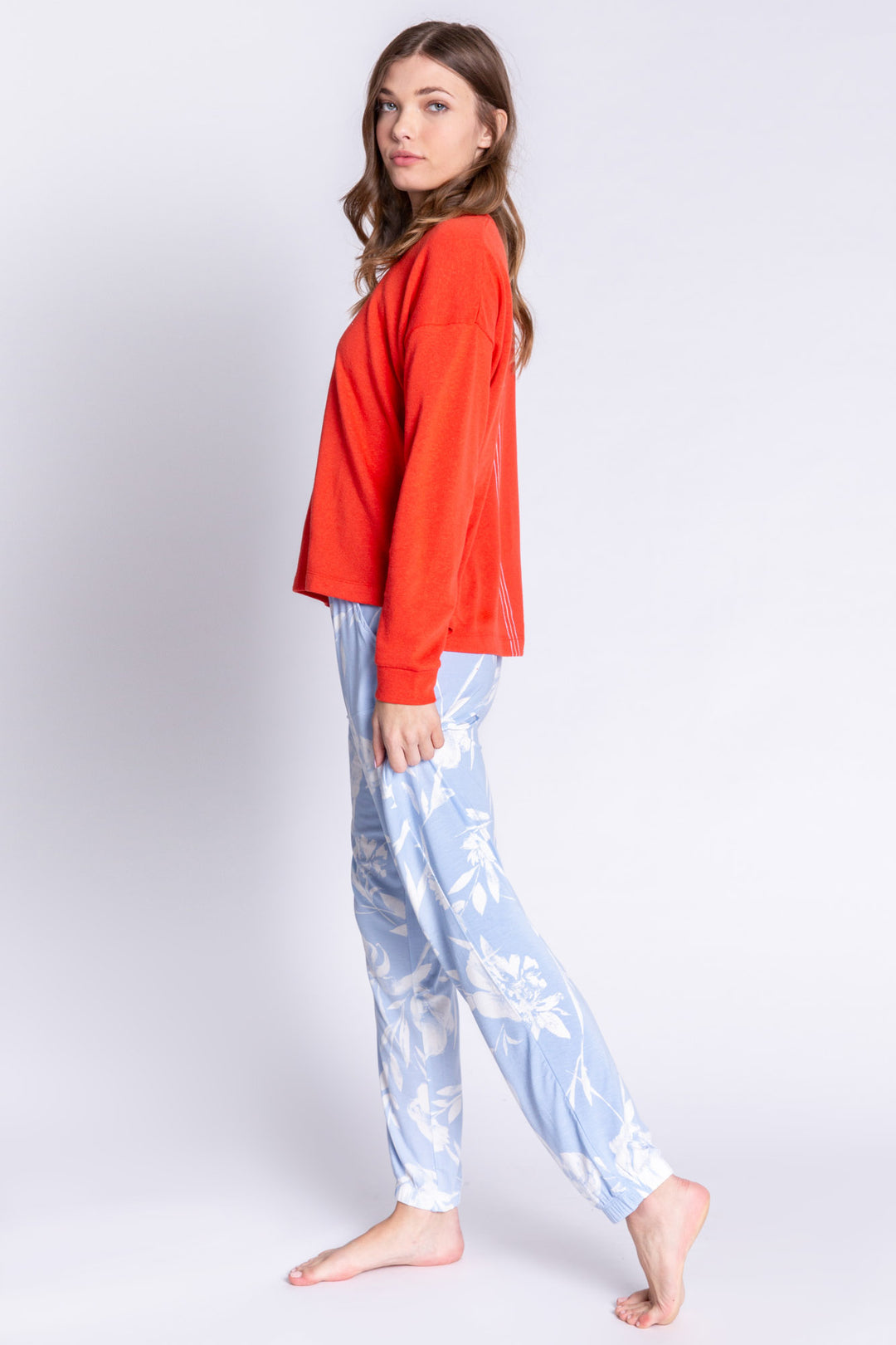 Long sleeve t-shirt boxy fit tee in modal-cotton slub jersey. (6589213016164)